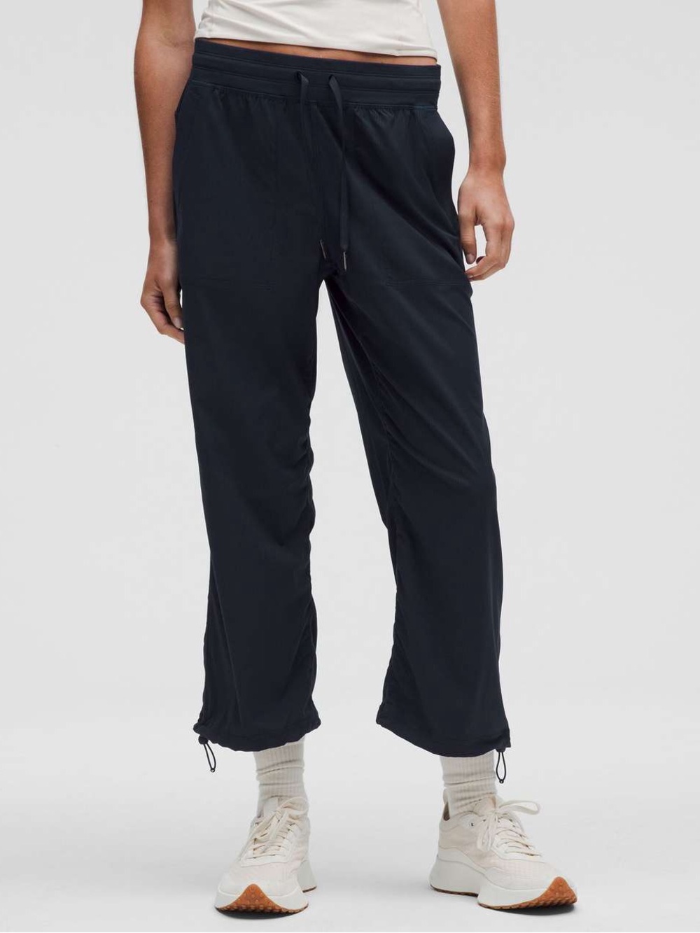 NWOT LULULEMON Dance Studio Relaxed Fit Mid-Rise Cropped Pants - 8 - True Navy